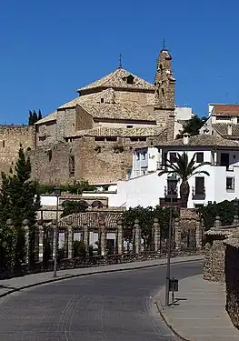 Vista de la Iglesia de San Lorenzo desde la Calle Cotrina.