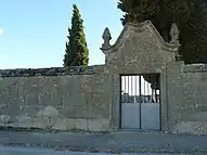 Entrada al cementerio