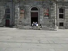 Puerta de entrada.
