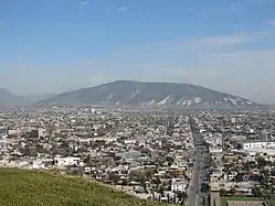 El Cerro del Topo Chico visto desde el Cerro del Obispado