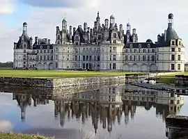 El castillo de Chambord, a orillas del Cosson.