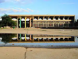 Corte Suprema de Chandigarh (1952), de Le Corbusier.