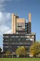 El brutalista Edificio Charles Wilson de Denys Lasdun.