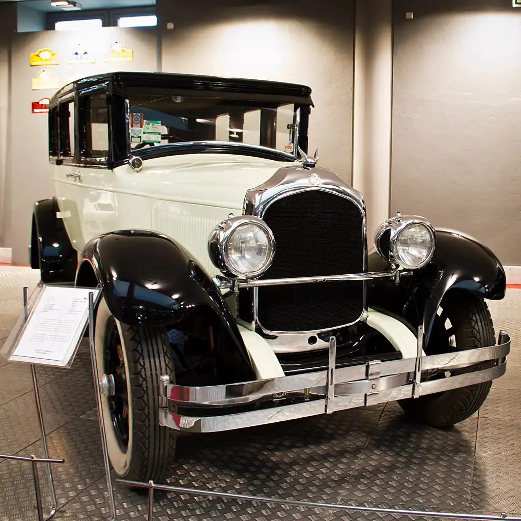 Chrysler Imperial Series 80 Sedan por Briggs de 1927