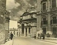 En 1934