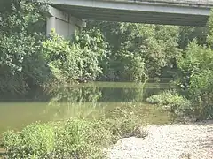 "Cibolo Creek" en IH-10 cerca de Zuehl (Texas).