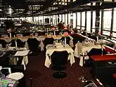 Restaurante gastronómico panorámico Le ciel de Paris en el piso 56.