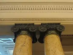 Capiteles corintios