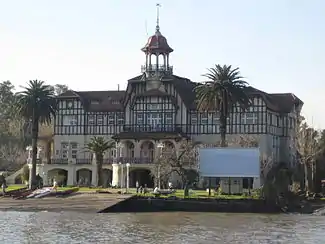 Club de Regatas La Marina.