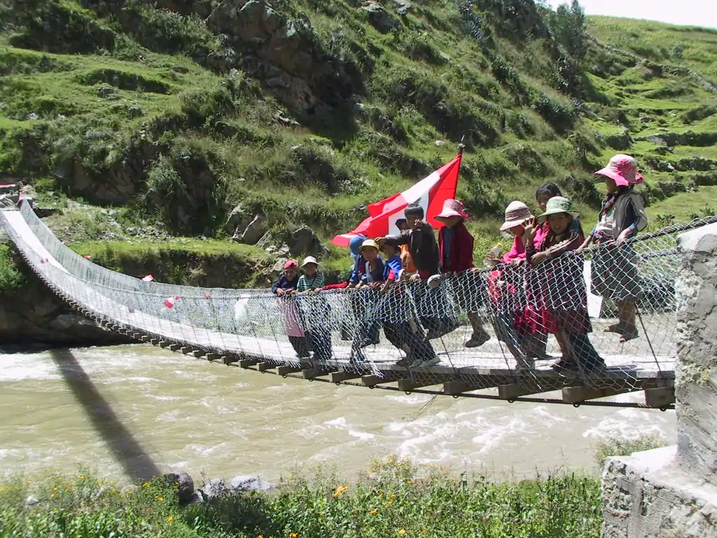 Puente Collpatomaico