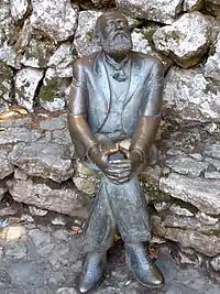 Estatua de Gaudí.