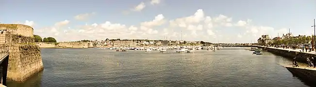 Puerto deportivo.