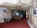 Interior de una casa subterránea en Coober Pedy.