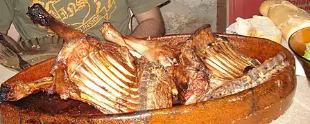 Cazuela de cordero asado en Las Hormazas