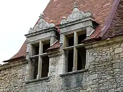 Buhardillas a la molinera del château de Laxion, Corgnac-sur-l'Isle.