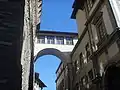 Pasaje sobre Via della Ninna y entrada en la Galería Uffizi desde el Palazzo Vecchio