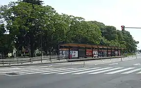 El andén norte de la estación, visto desde el sudoeste