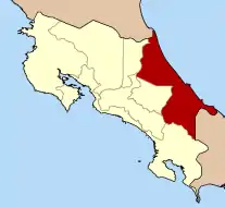 En el mapa se observan los límites de la provincia de Limón dentro del territorio costarricense. Se ubica en el Caribe.