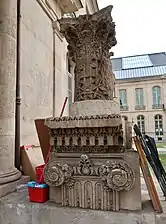 Capitel de columna de las Tullerías.