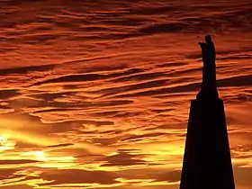 Cristo Redentor ubicado en el Istmo Ameghino