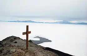 Cruz en la colina Observación