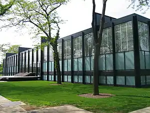 Crown Hall, Instituto de Tecnología de Illinois (1956).