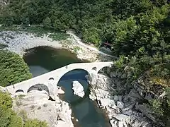 Vista elevada del puente del Diablo