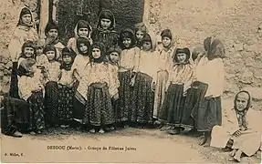 Niñas judías en Debdú hacia 1915