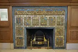 Chimenea Pewabic en el HYPE Teen Center