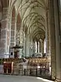 Nave de la Lebuïnuskerk o iglesia Grande, construcción gótica iniciada en 1450