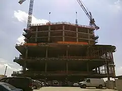 La construcción de Devon Tower en septiembre de 2010.