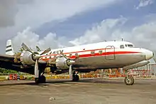 Douglas DC-6 (AN-BFN) de LANICA en el Aeropuerto Internacional de Miami (1970)