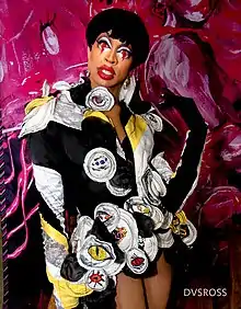 Temporada 11: Yvie Oddly