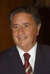 Eduardo Duhalde (n. 1941), entre 1989 y 1991. También presidente de la Nación entre 2002 y 2003.