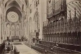 Interior de la iglesia en 1890