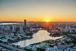 Vista de la ciudad de Ekaterimburgo y el río Iset desde Vysotski