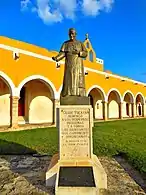 Juan Pablo II obsequió a la Virgen una corona de plata.