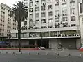 Fachada del edificio de Calle Agustinas 785, propiedad del Club Hipico de Santiago.