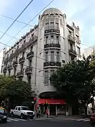 Edificio en Viamonte y Paso