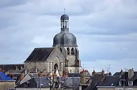 La iglesia de San Saturnino en el barrio Viena.