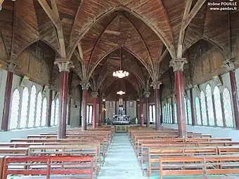 Interior de la iglesia de la Anunciación de Dengchigou