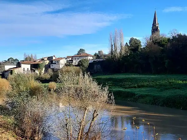 El Midouze a su paso por Roquefort (Landas)