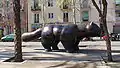 El gato del Raval en la rambla del Raval, del artista Fernando Botero.