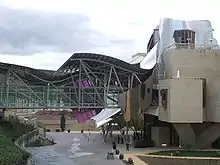 Bodegas y hotel Marqués de Riscal en Elciego, Álava, España.