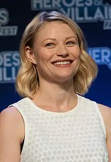 Emilie de Ravin, actriz nacida el 27 de diciembre de 1981.