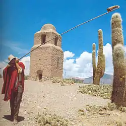 Erke, instrumento de viento de gran tamaño típico de las zonas más andinas del NOA, muy similar a la trompa de los Alpes