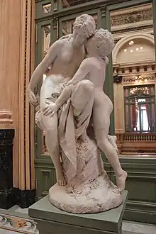 Galería de los bustos del Teatro Colón, Escultura, El Secreto (escultura)