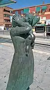 Escultura contra la intolerancia en ubicada en el bulevar norte