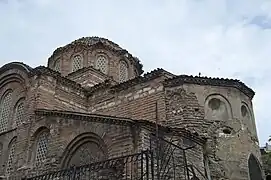 Cúpula y lateral de la mezquita de Eski Imaret