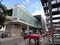 Vista externa de la estación Ávila Camacho de la Línea 3.